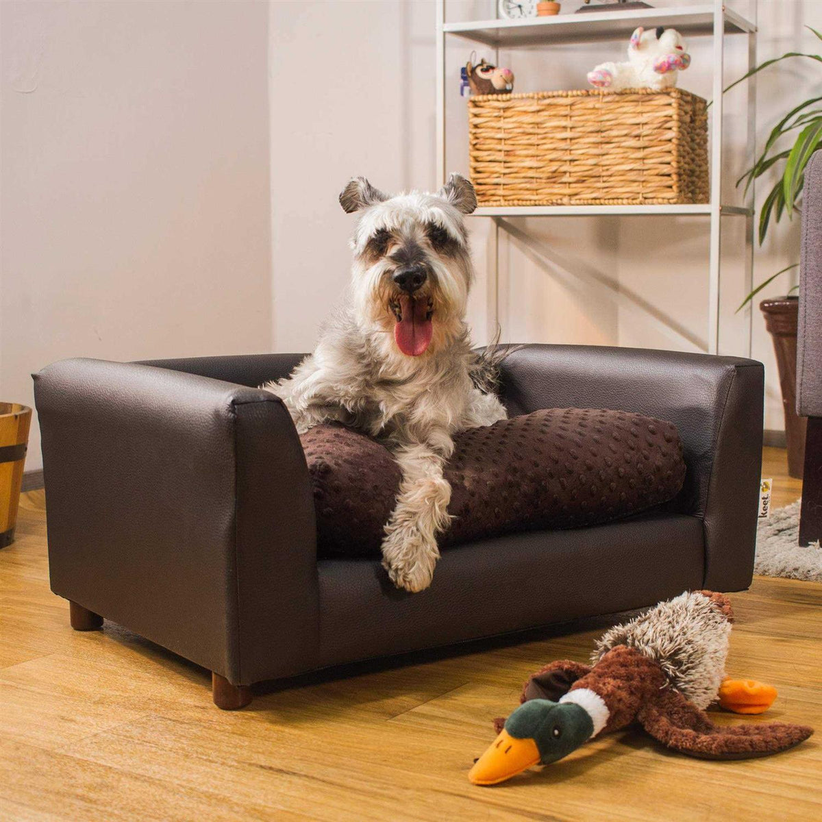 Fluffy Deluxe Pet Bed B733791