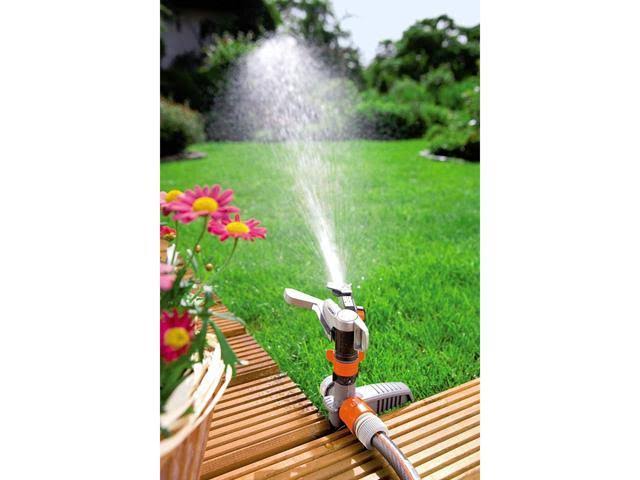 Pulsating Lawn Sprinkler Bundle with Swivel Garden Hose Reel Box Y61199