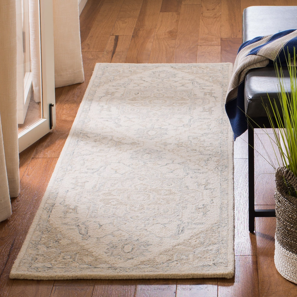 Indoor Area Rug I702656