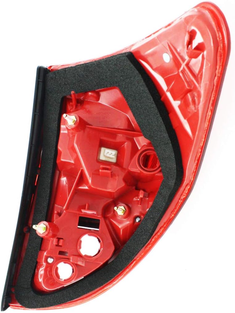2006-2008 Toyota RAV4 Rear Tail Light Driver Side Assembly Unit H566