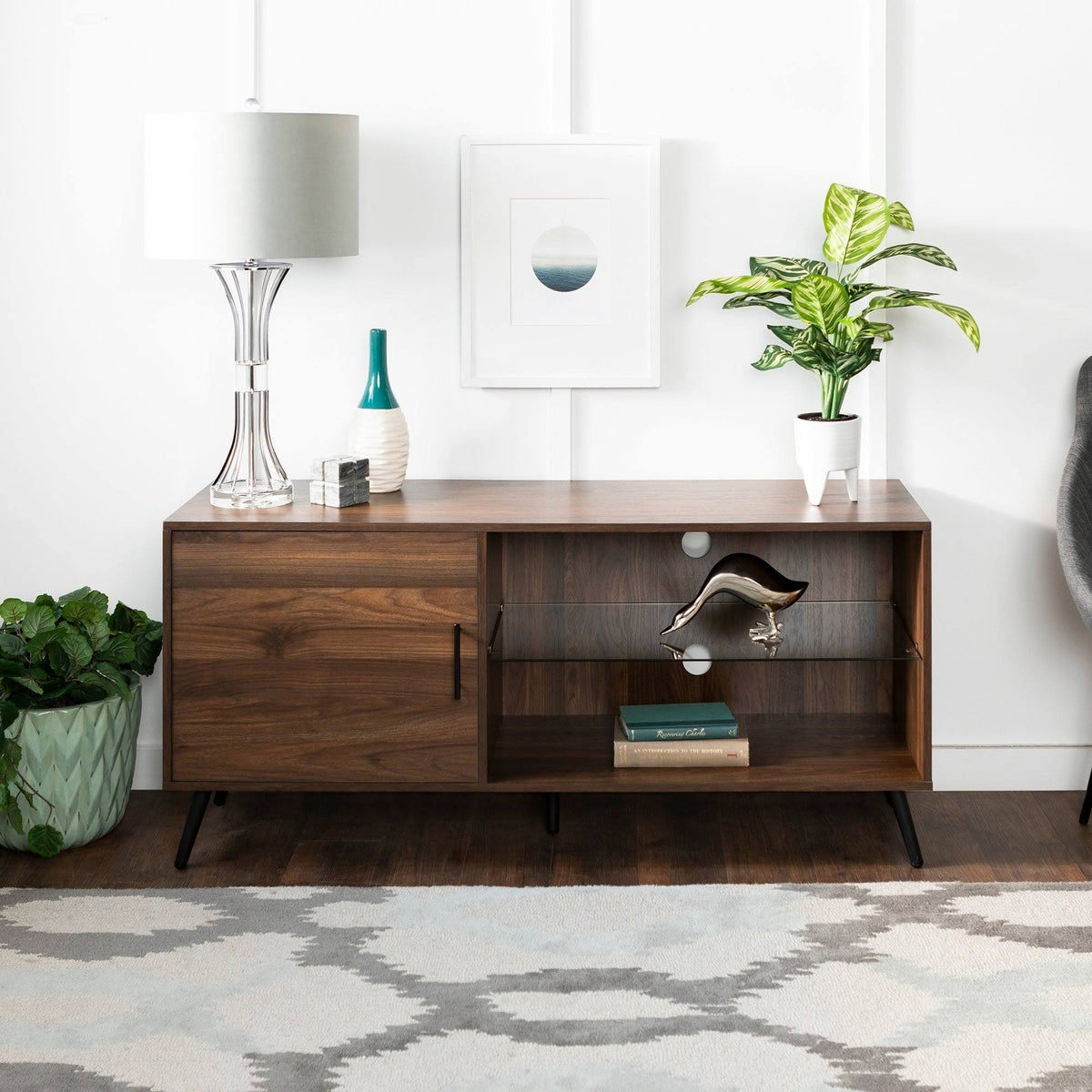 Mid-Century TV Console in English Oak W832303