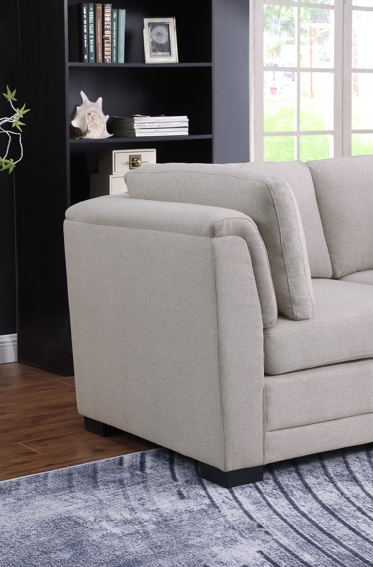 Light Gray Linen Fabric Reversible Sectional Sofa with Ottoman K52877